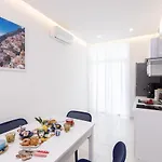 Yourhome - Blu Oltre Appartamento *