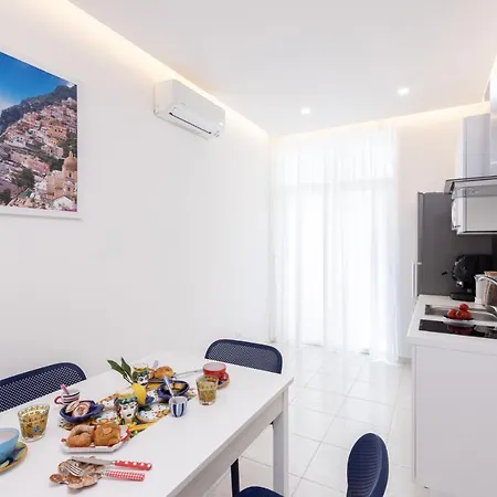 Yourhome - Blu Oltre Apartman *